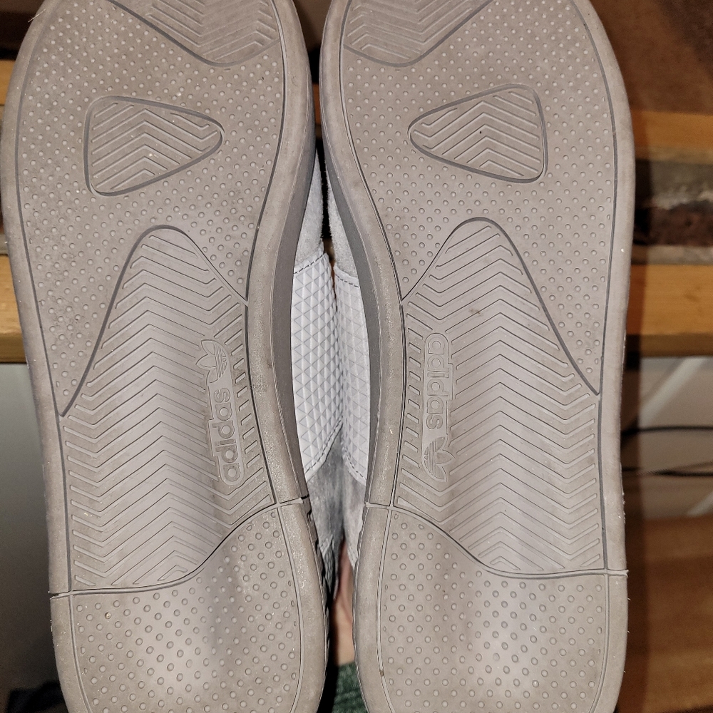 -Adidas Hightops - Picture 5 of 5